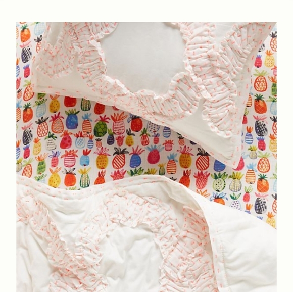 pineapple crib sheet